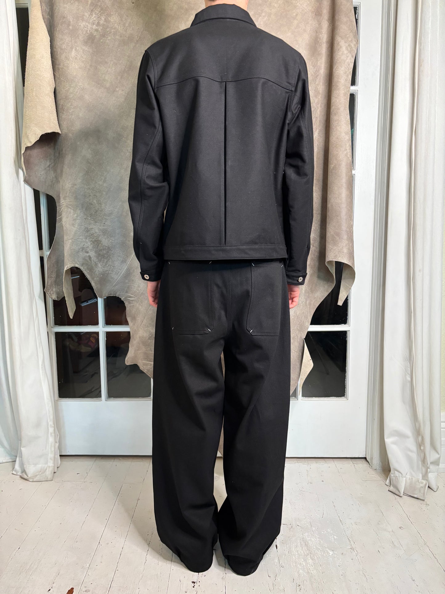 PLEATED TRUCKER