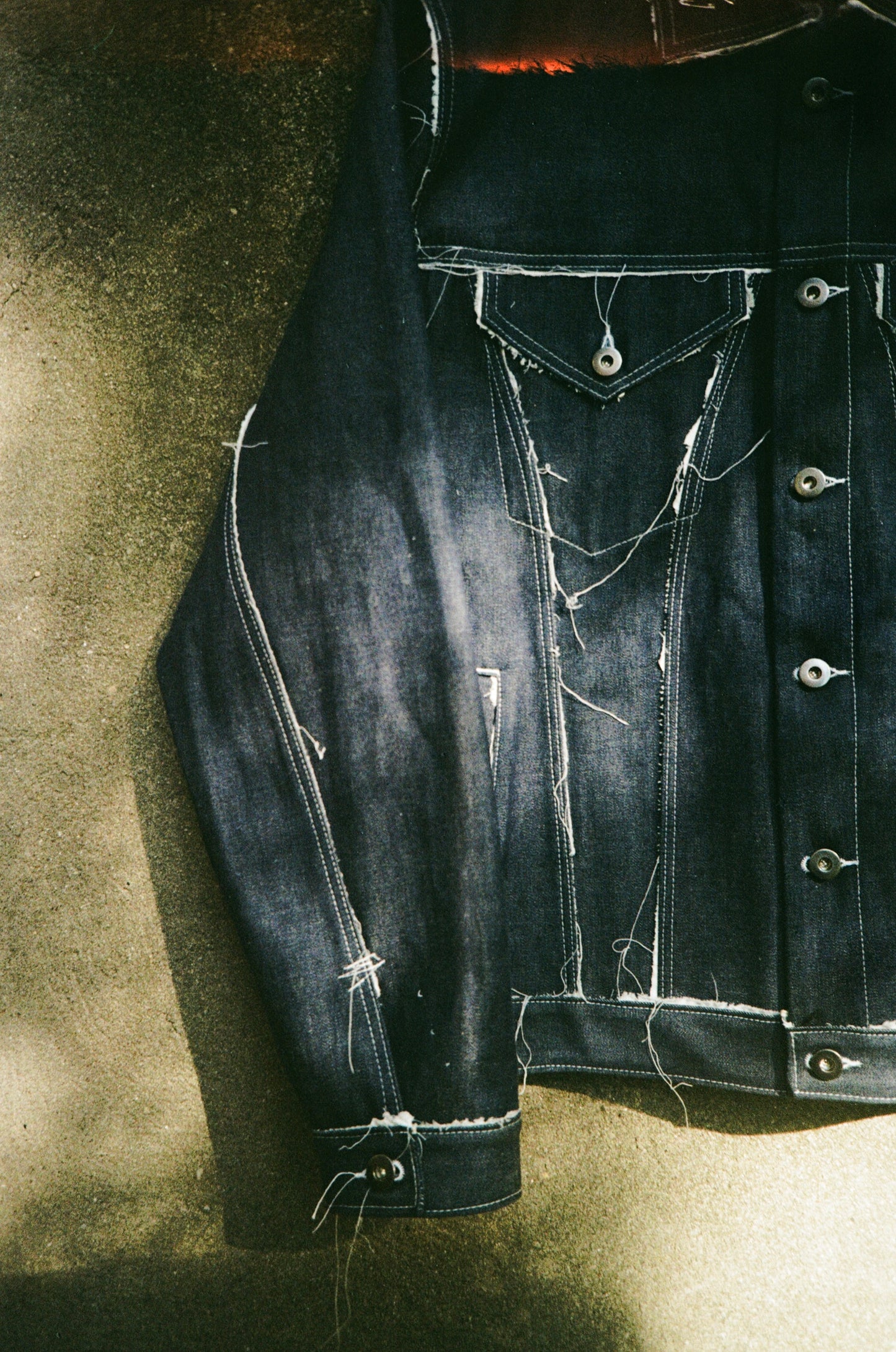 FRAYED DENIM JACKET