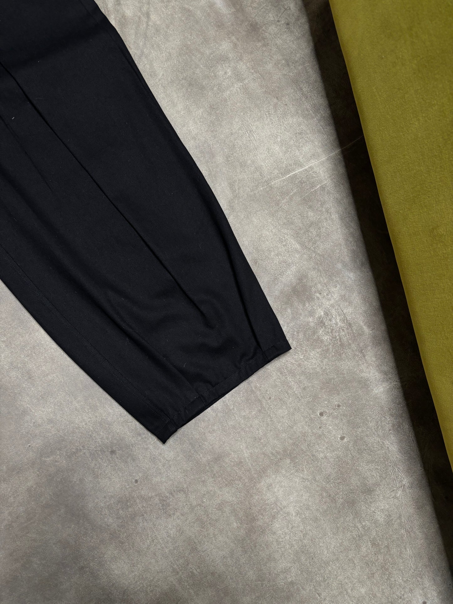 CLASSIC TROUSERS